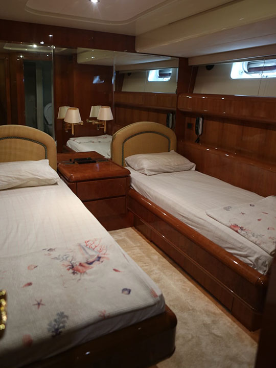 Bosphorus Sunset Yacht Tour for Couples