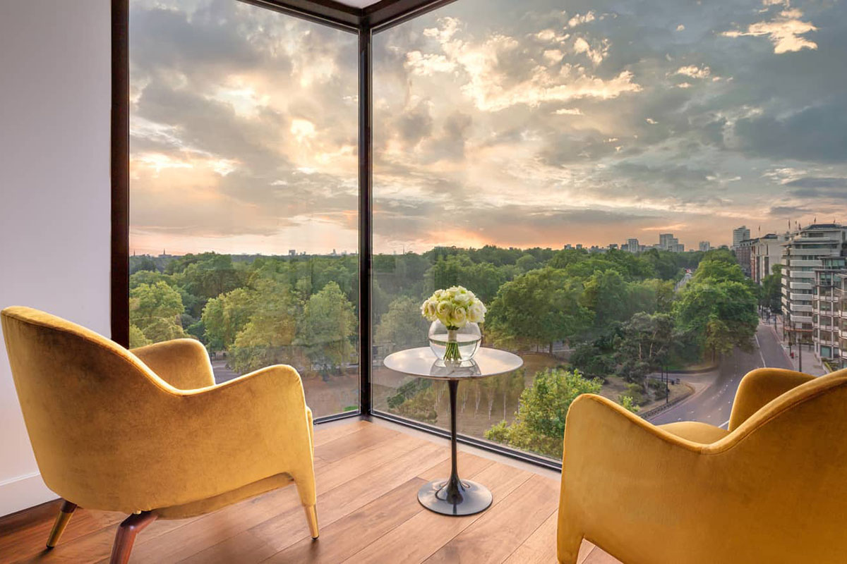 How to Reach Four Seasons Hotel