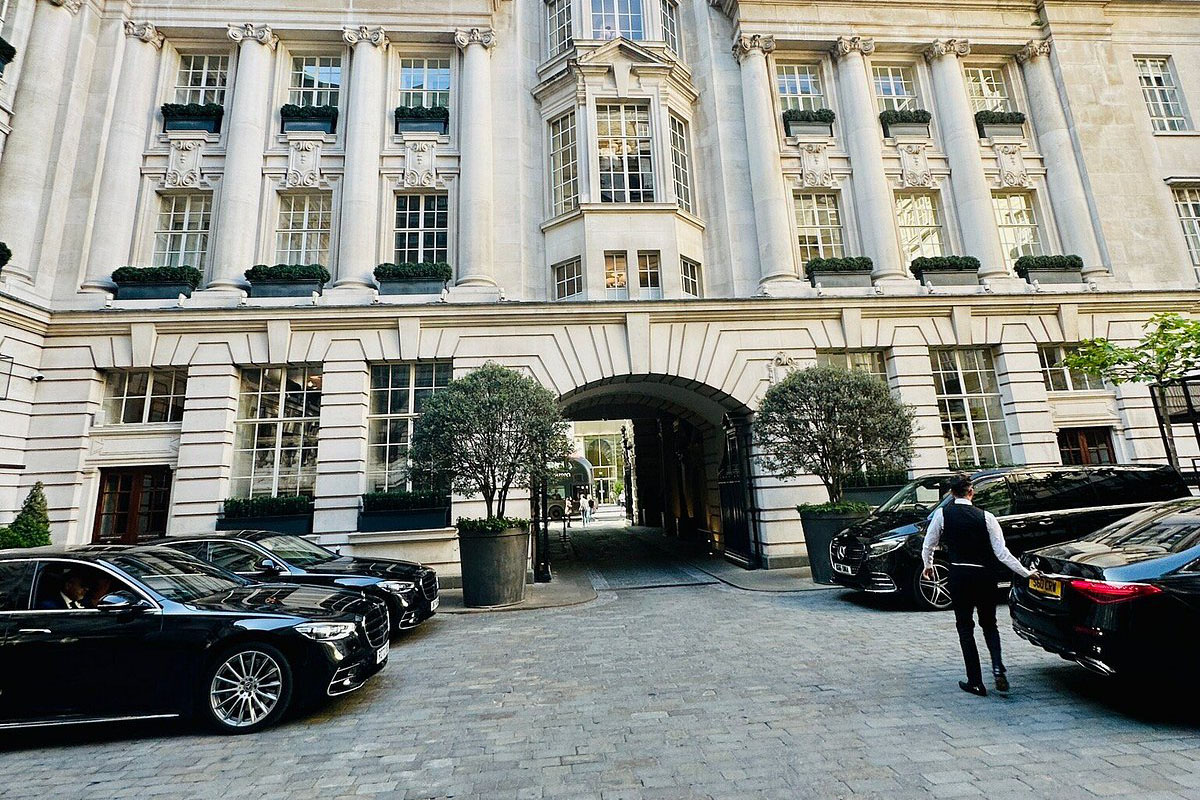 london airport to rosewood hotel