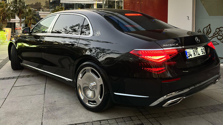 Istanbul airport business transfer with Maybach S 580