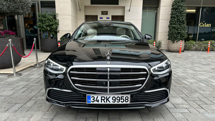 Mercedes S Class Front View
