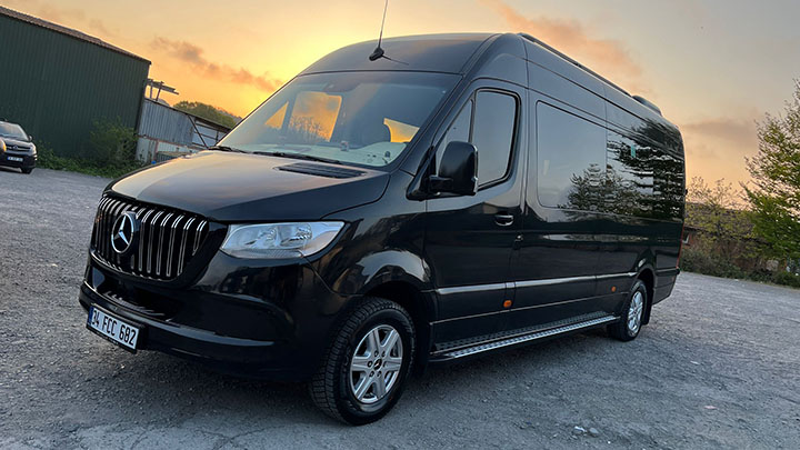 Mercedes Benz Ultra VIP Sprinter
