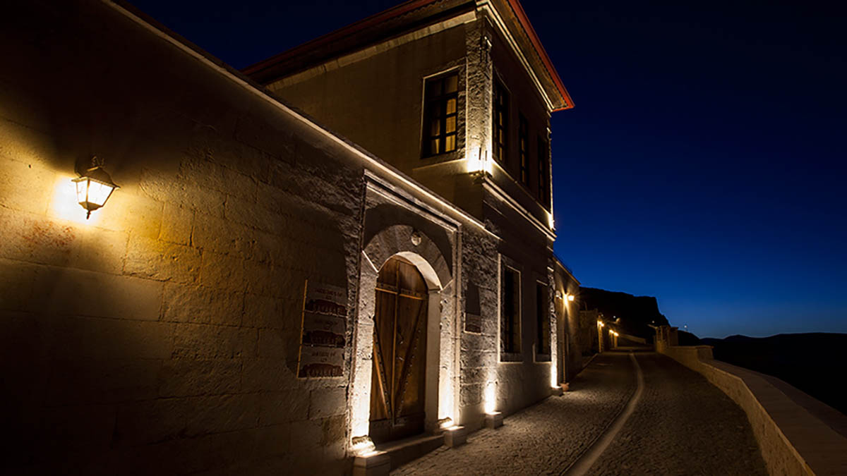 premium kayakapi caves to airport