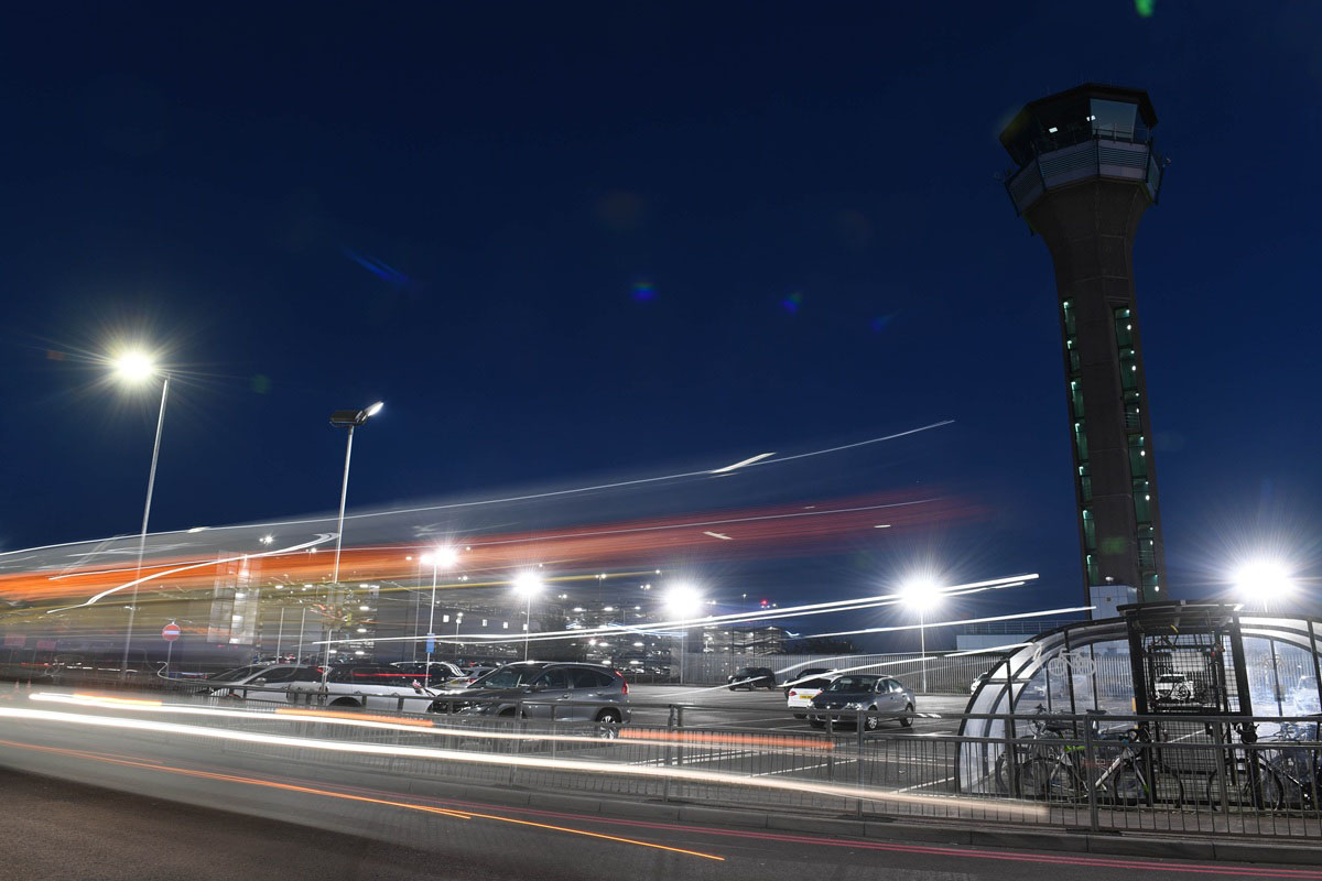 Routes Across London Luton Airport Transfer 