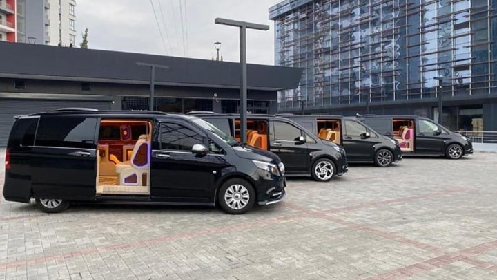 Ultra VIP Vito airport pickup